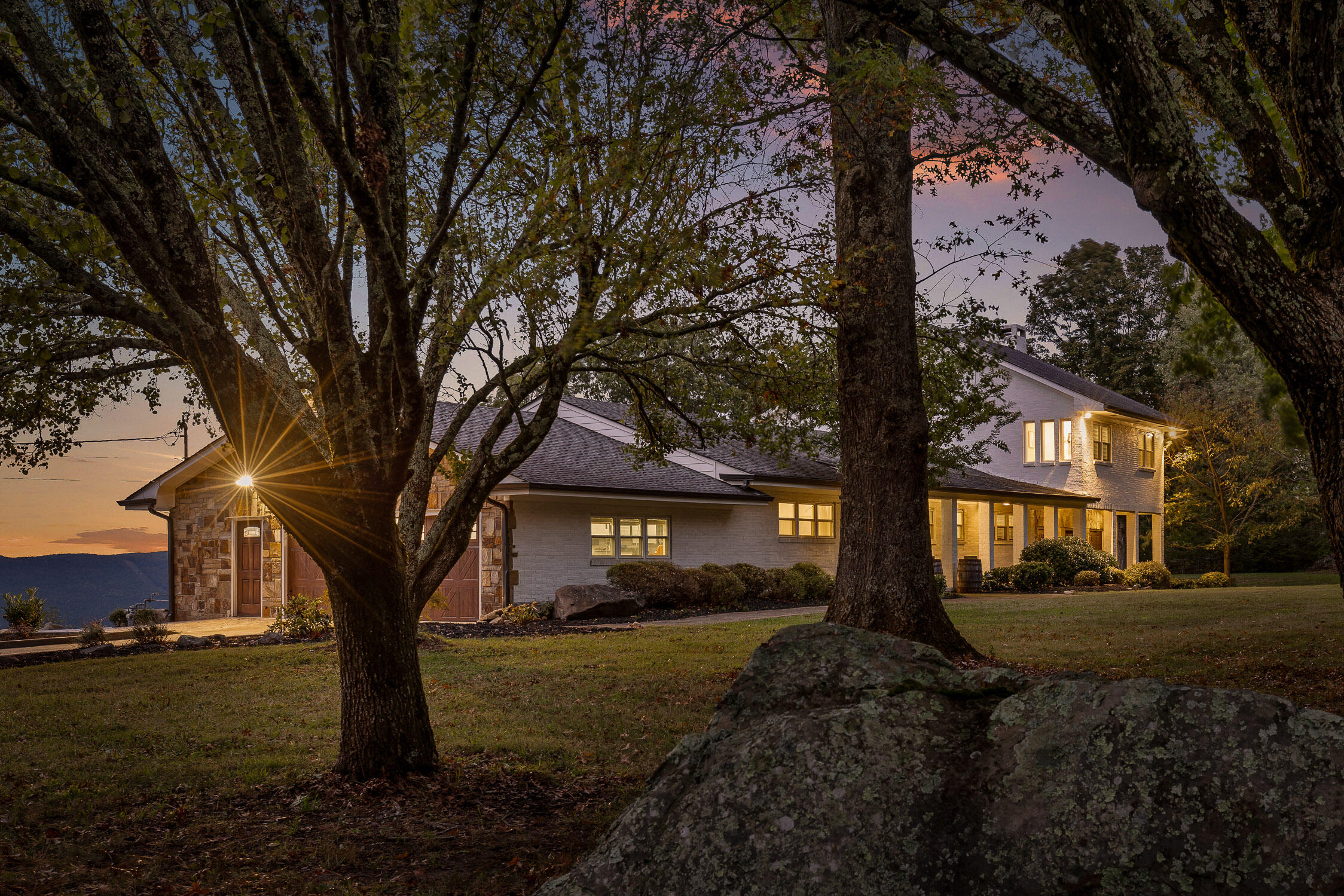12025 Scenic Highway