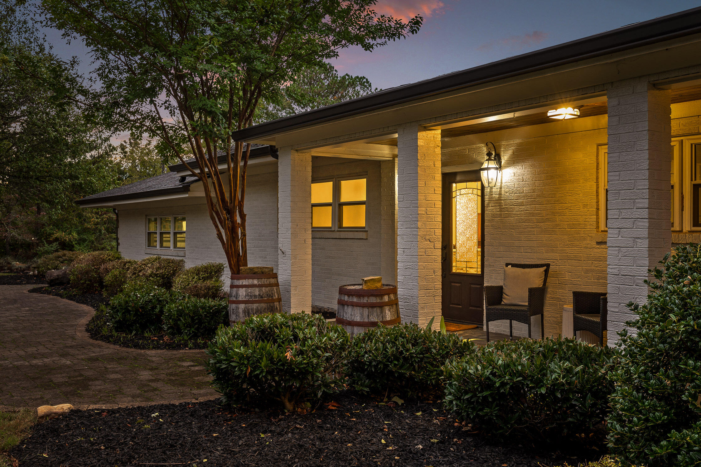 12025 Scenic Highway