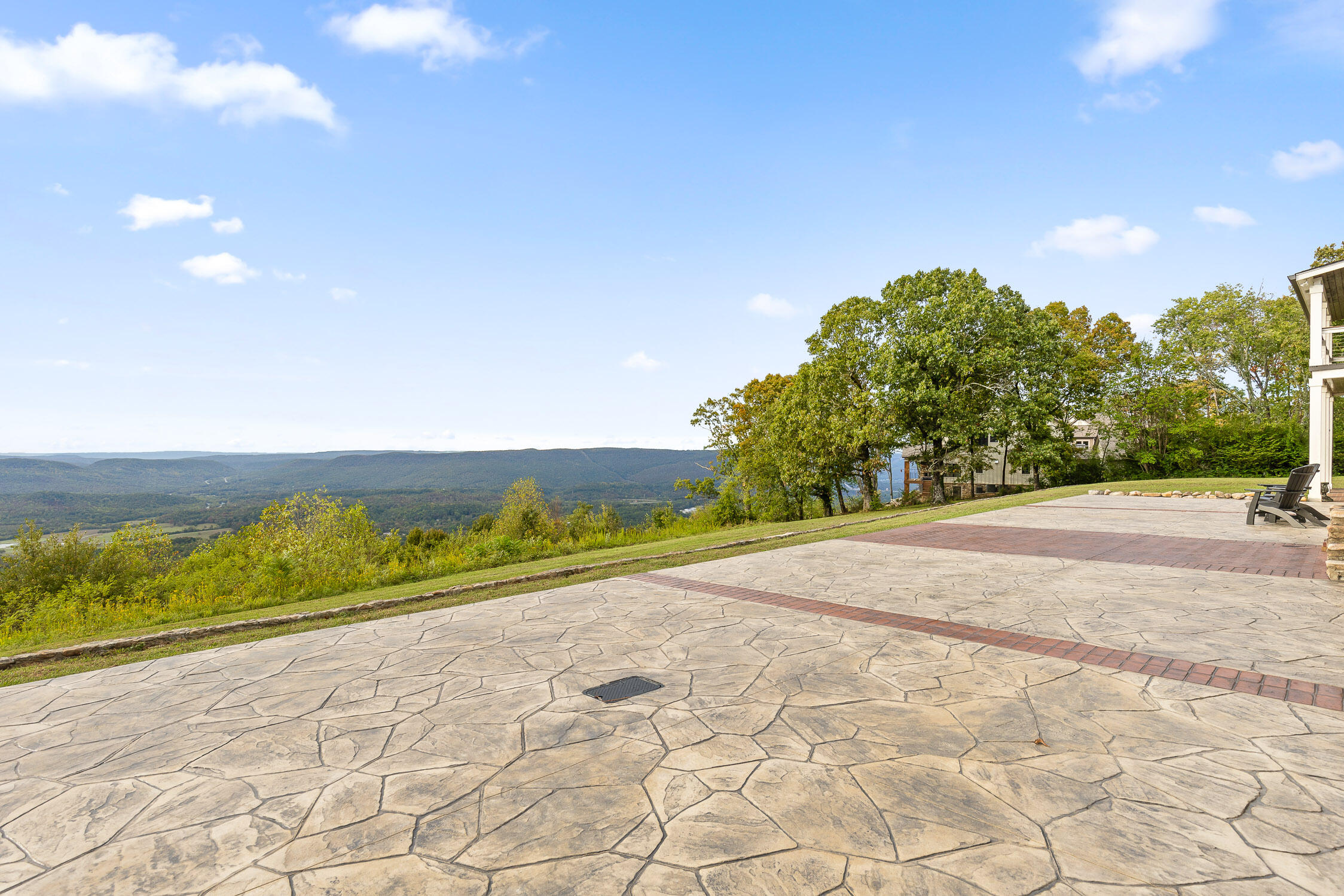 12025 Scenic Highway