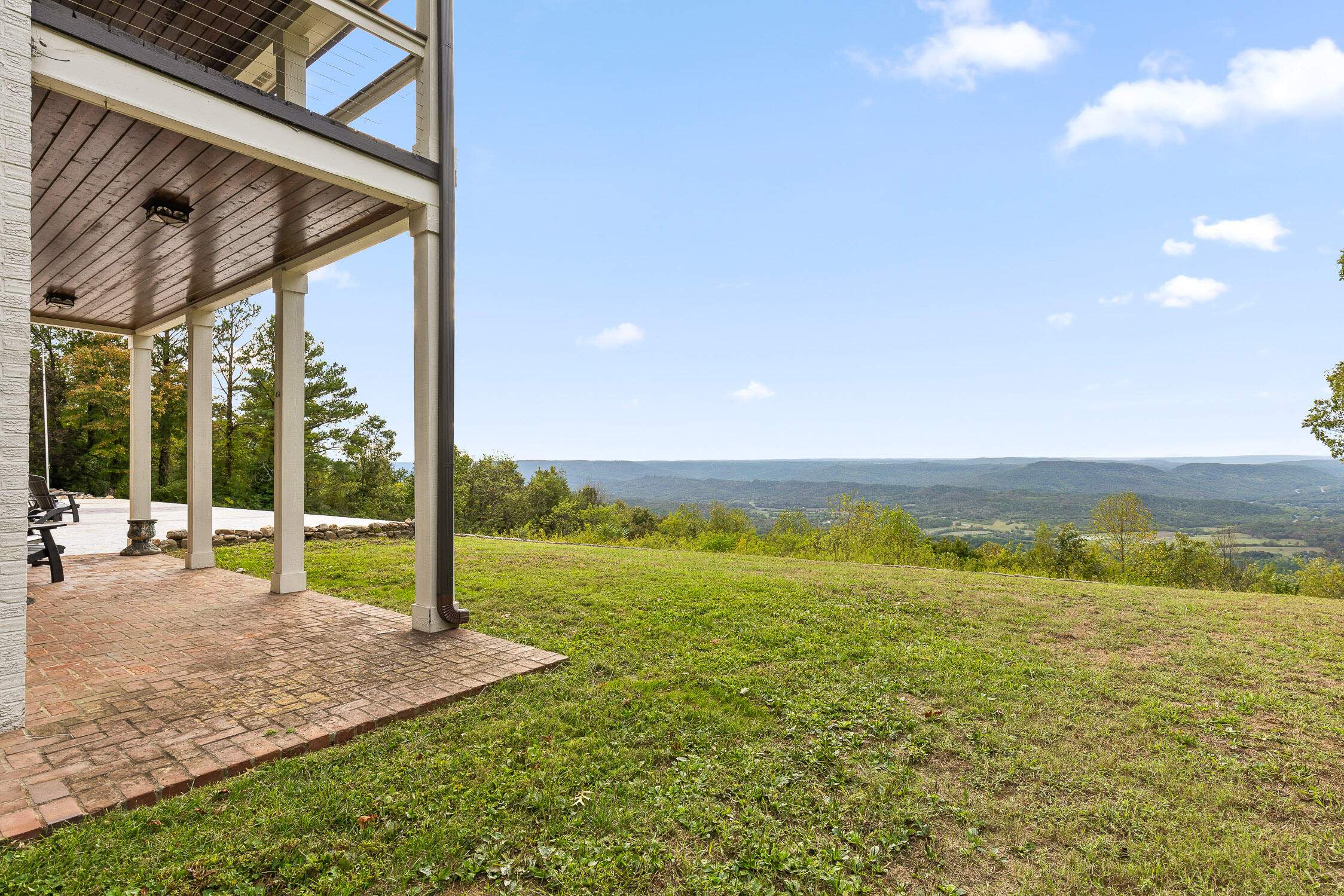 12025 Scenic Highway