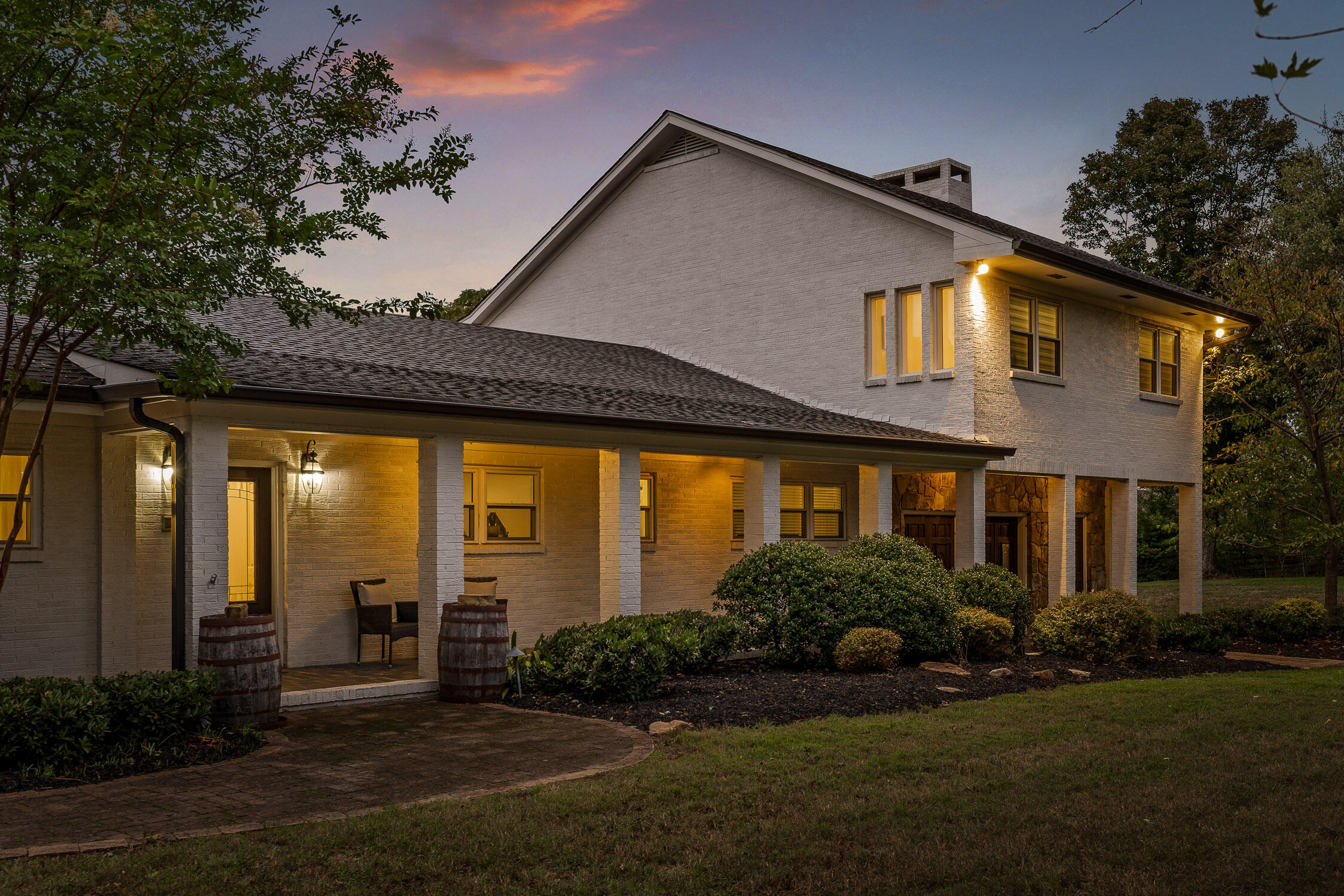 12025 Scenic Highway