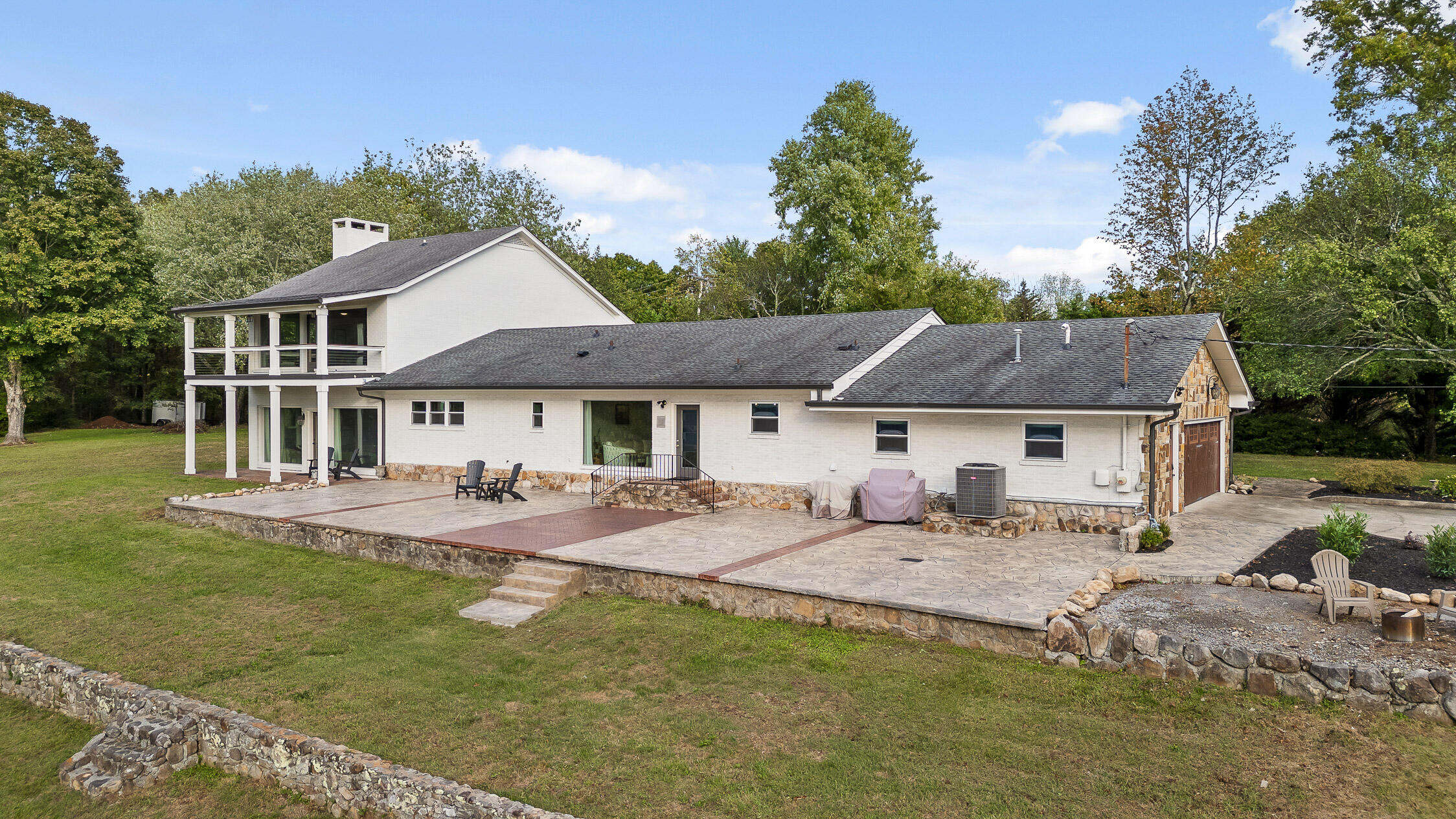 12025 Scenic Highway