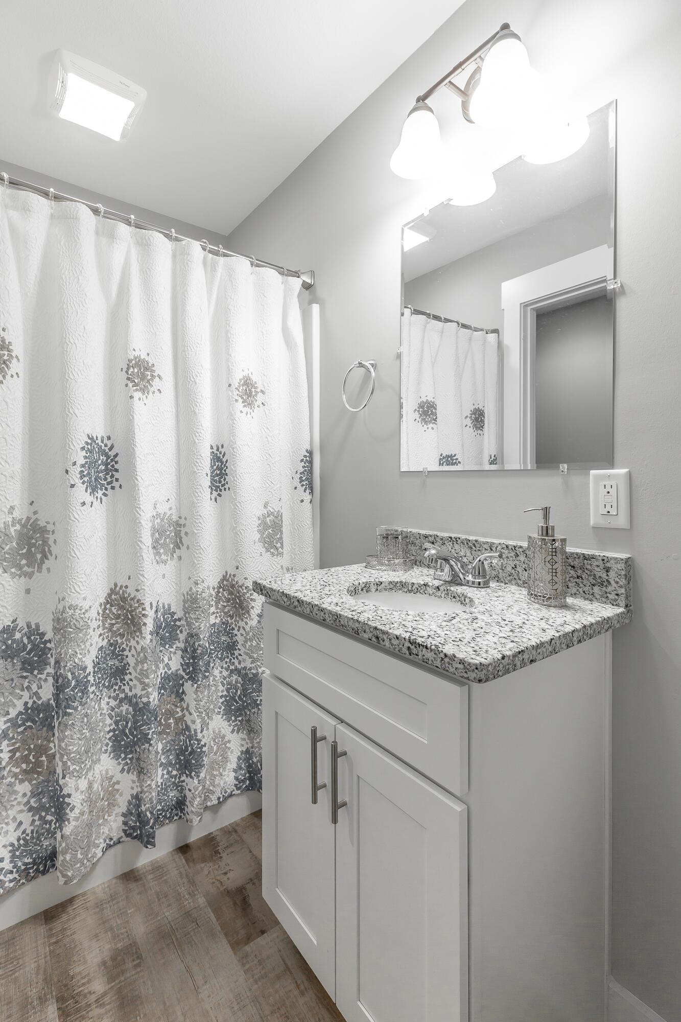 1394 NW Winwood Trail