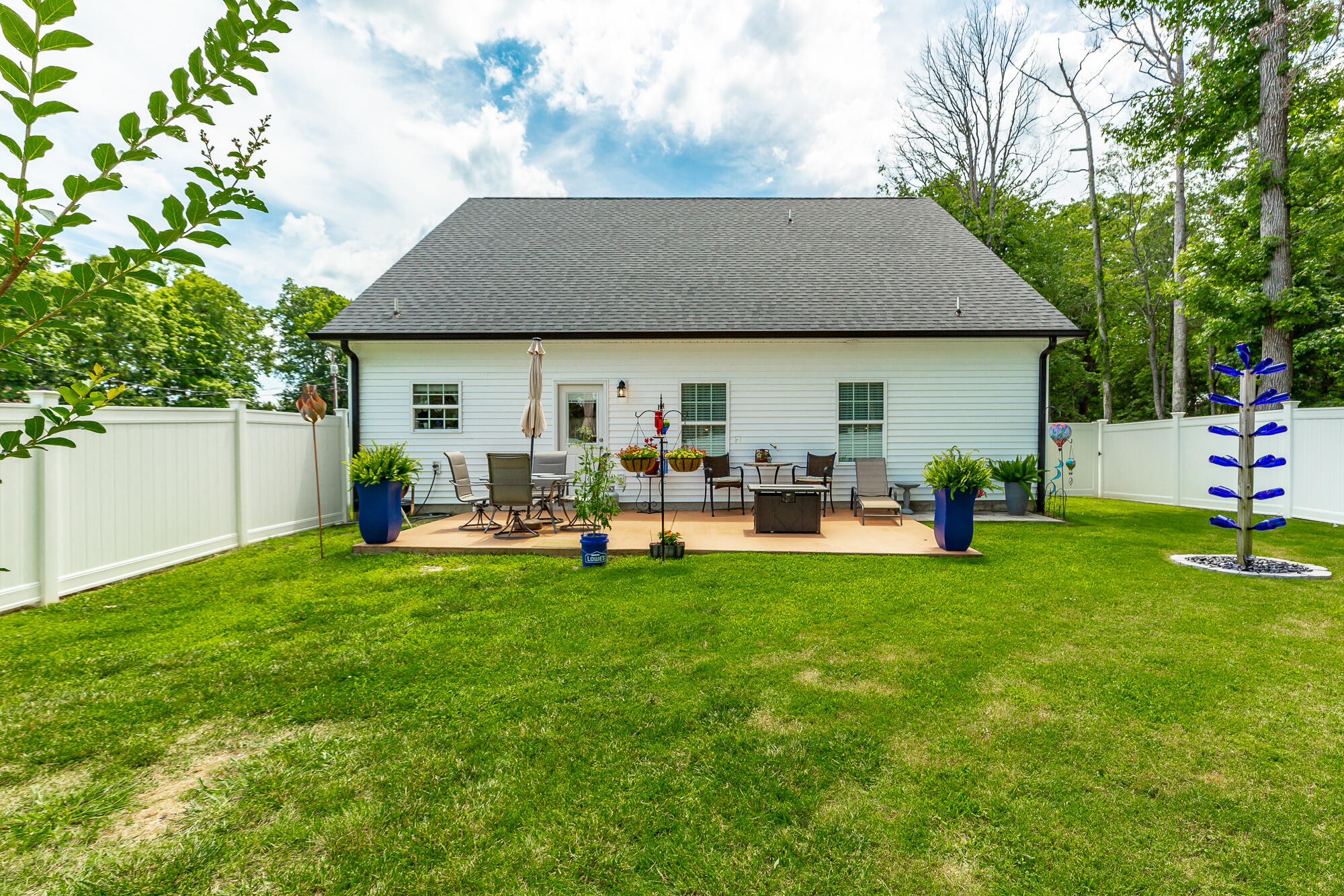 1394 NW Winwood Trail