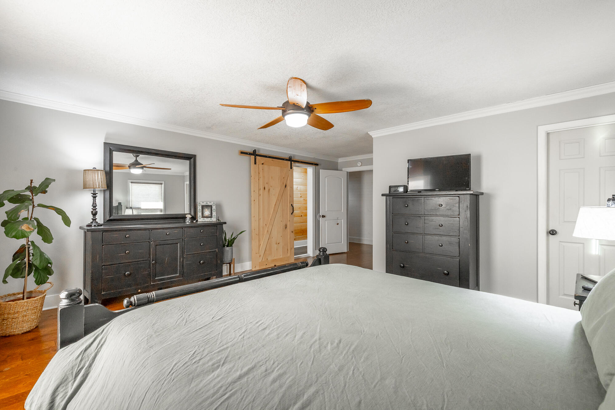 4533 Long Hollow Road