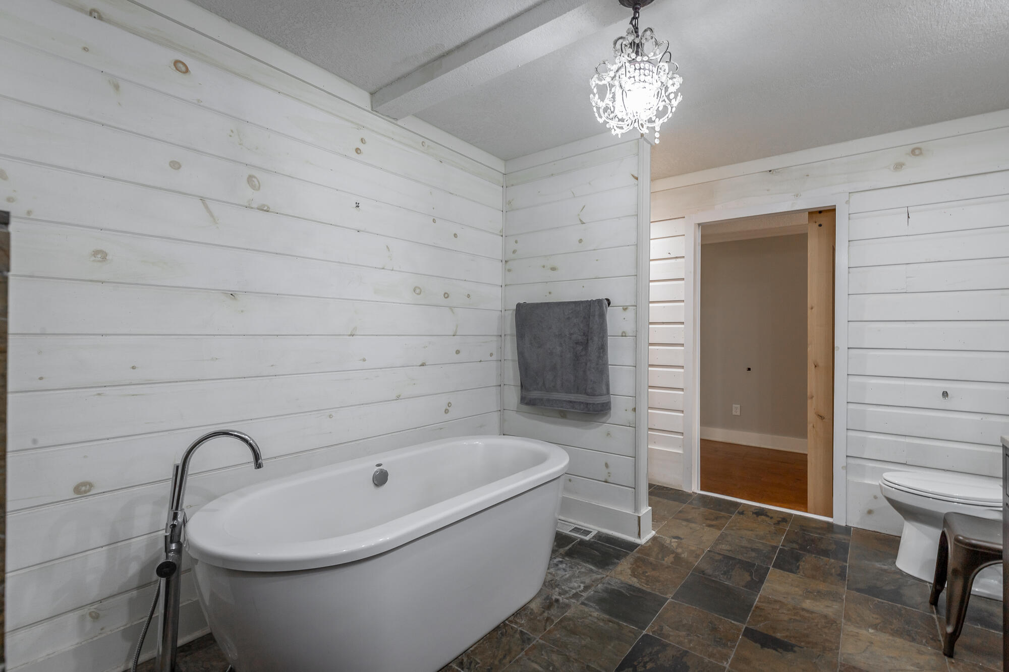4533 Long Hollow Road