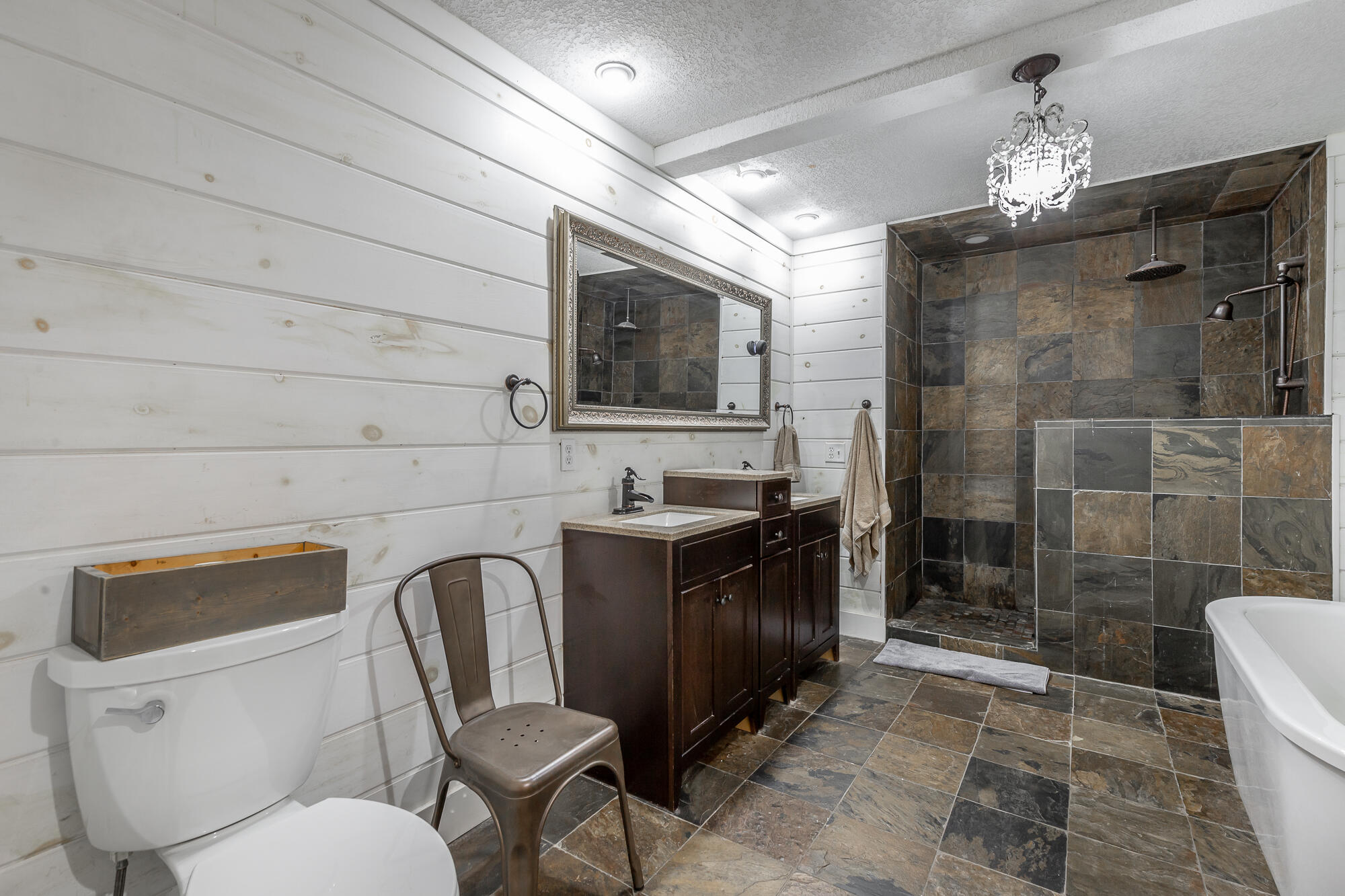 4533 Long Hollow Road