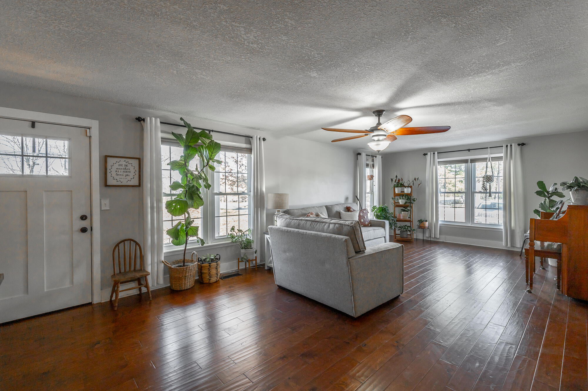 4533 Long Hollow Road
