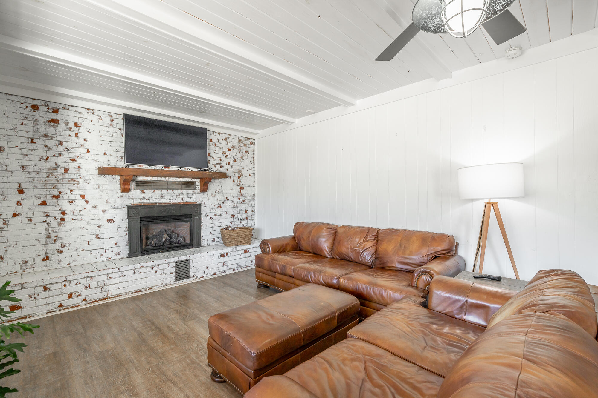 4533 Long Hollow Road