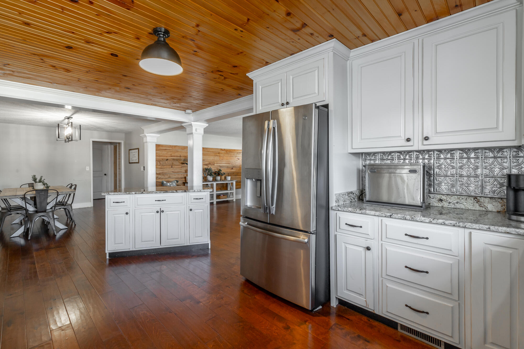4533 Long Hollow Road