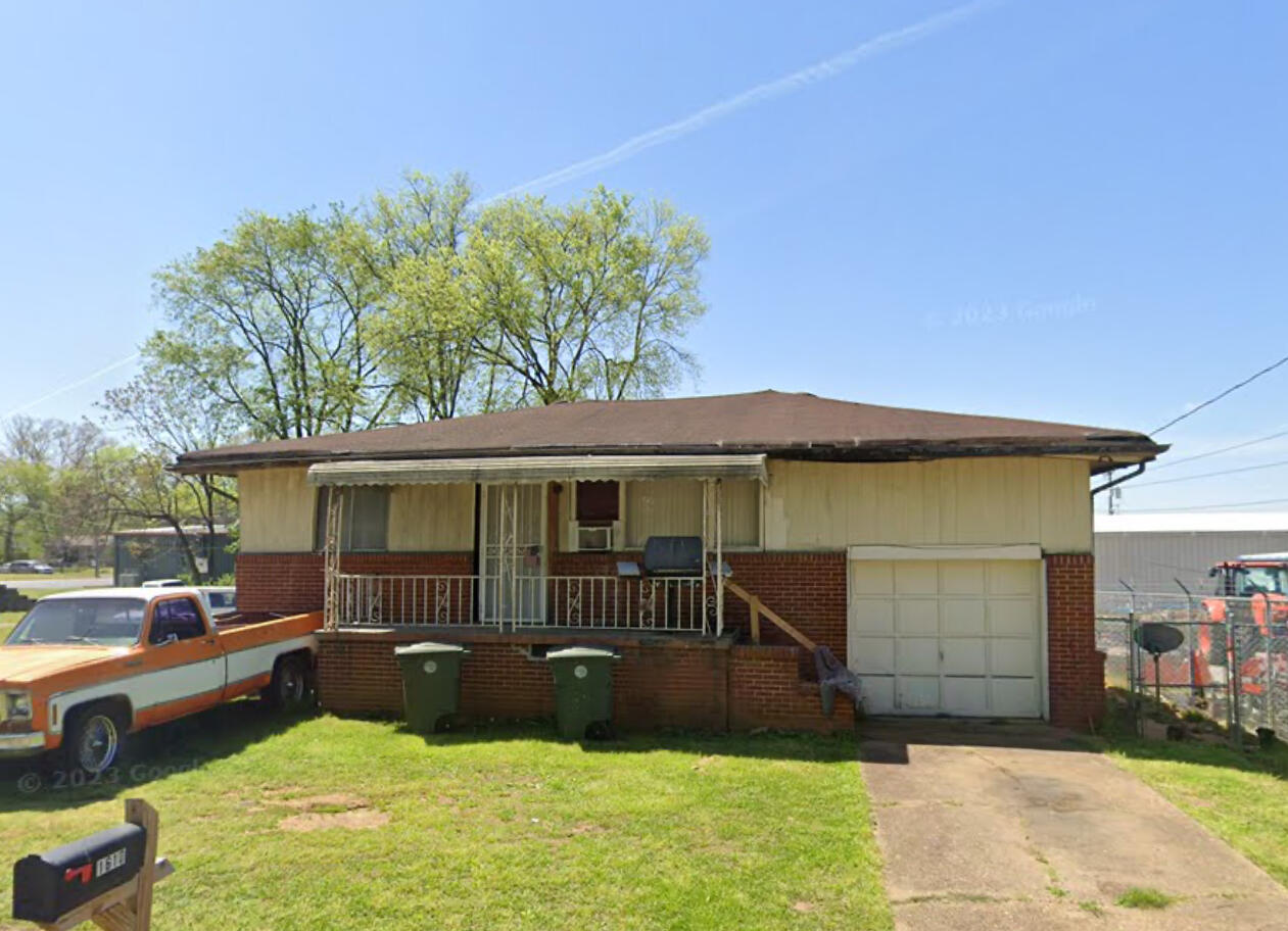 1610 Foust Street