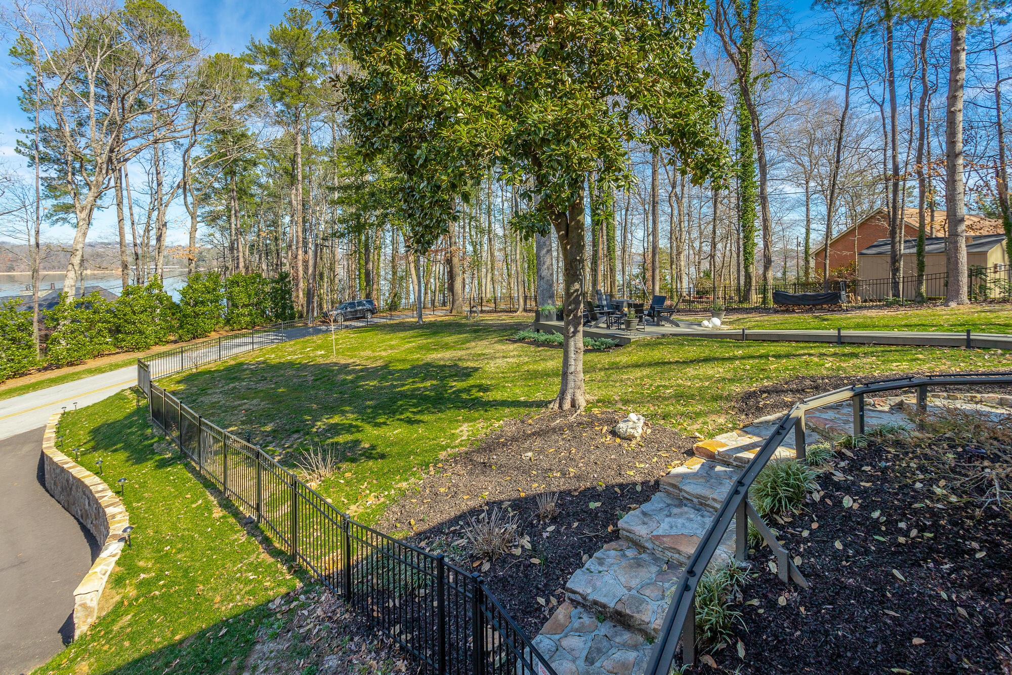 3752 Kings Road