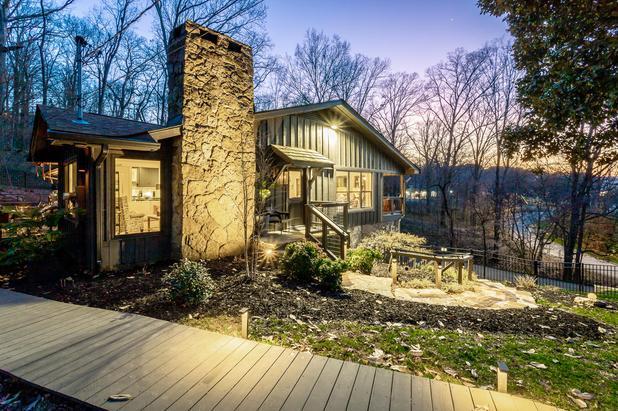 3752 Kings Road