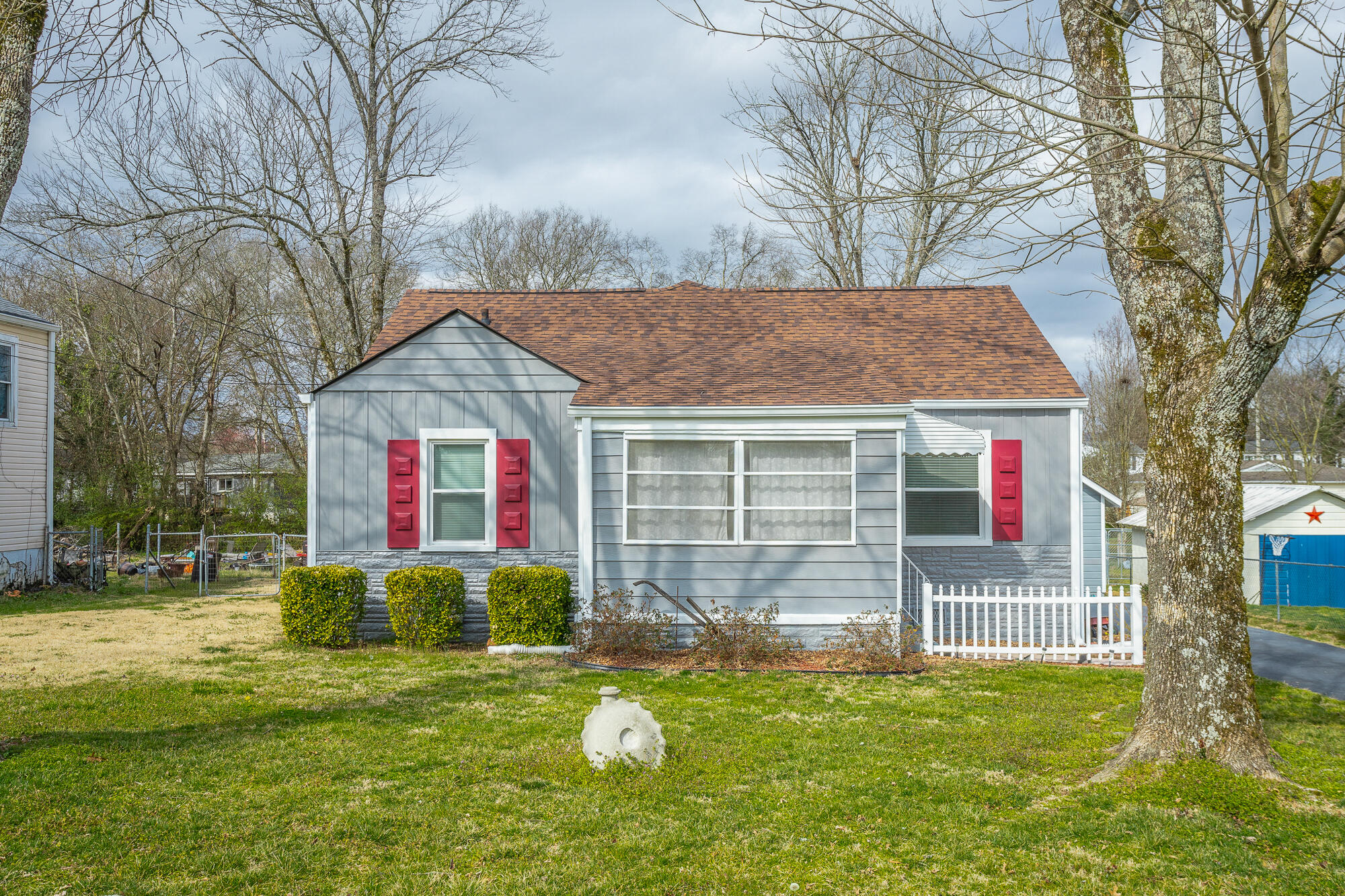 702 Forrest Road