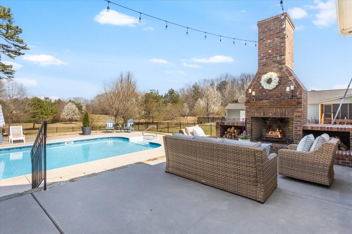 345 Tennant Circle