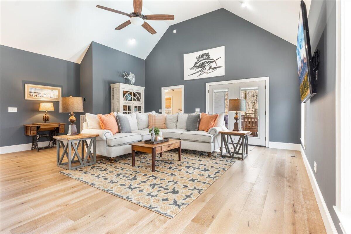 345 Tennant Circle