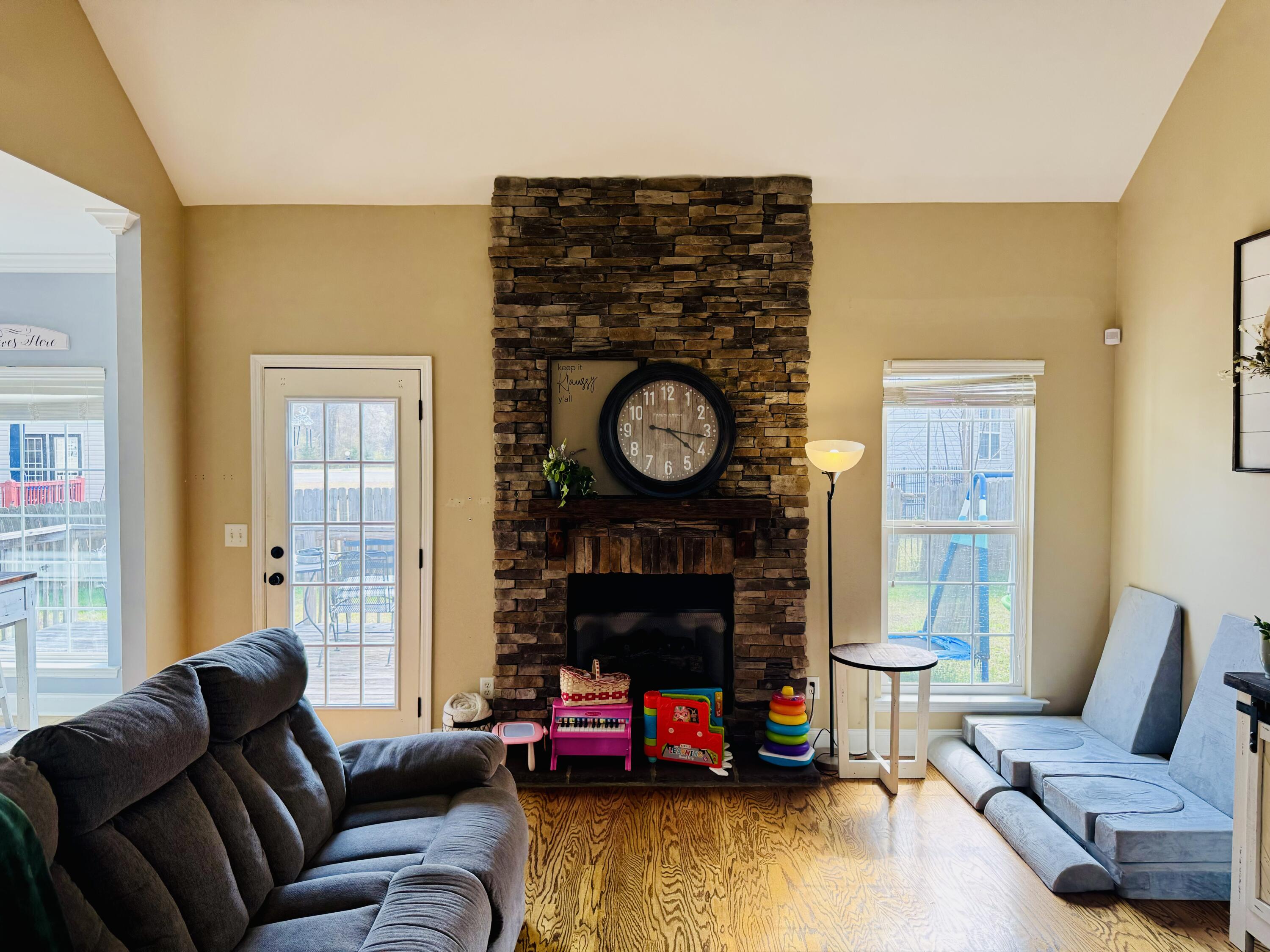 8334 Oak Drive