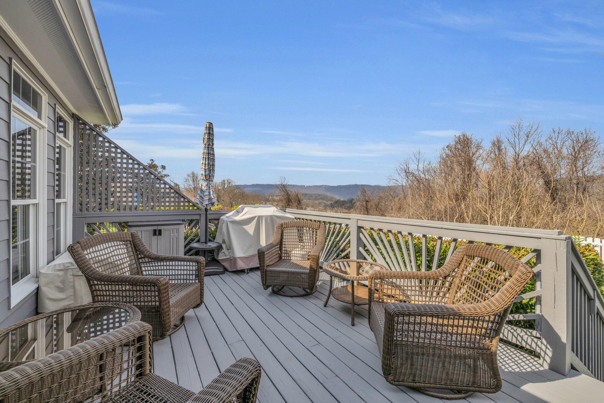 1607 Westover Lane