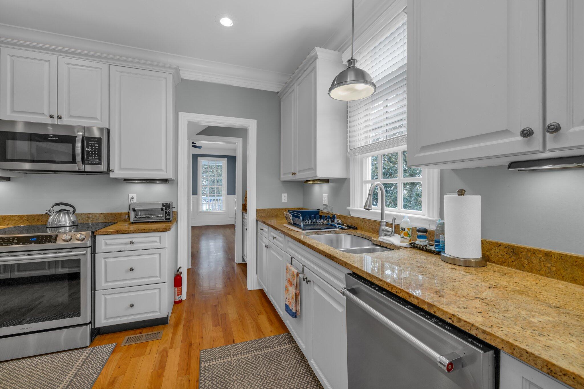 1607 Westover Lane