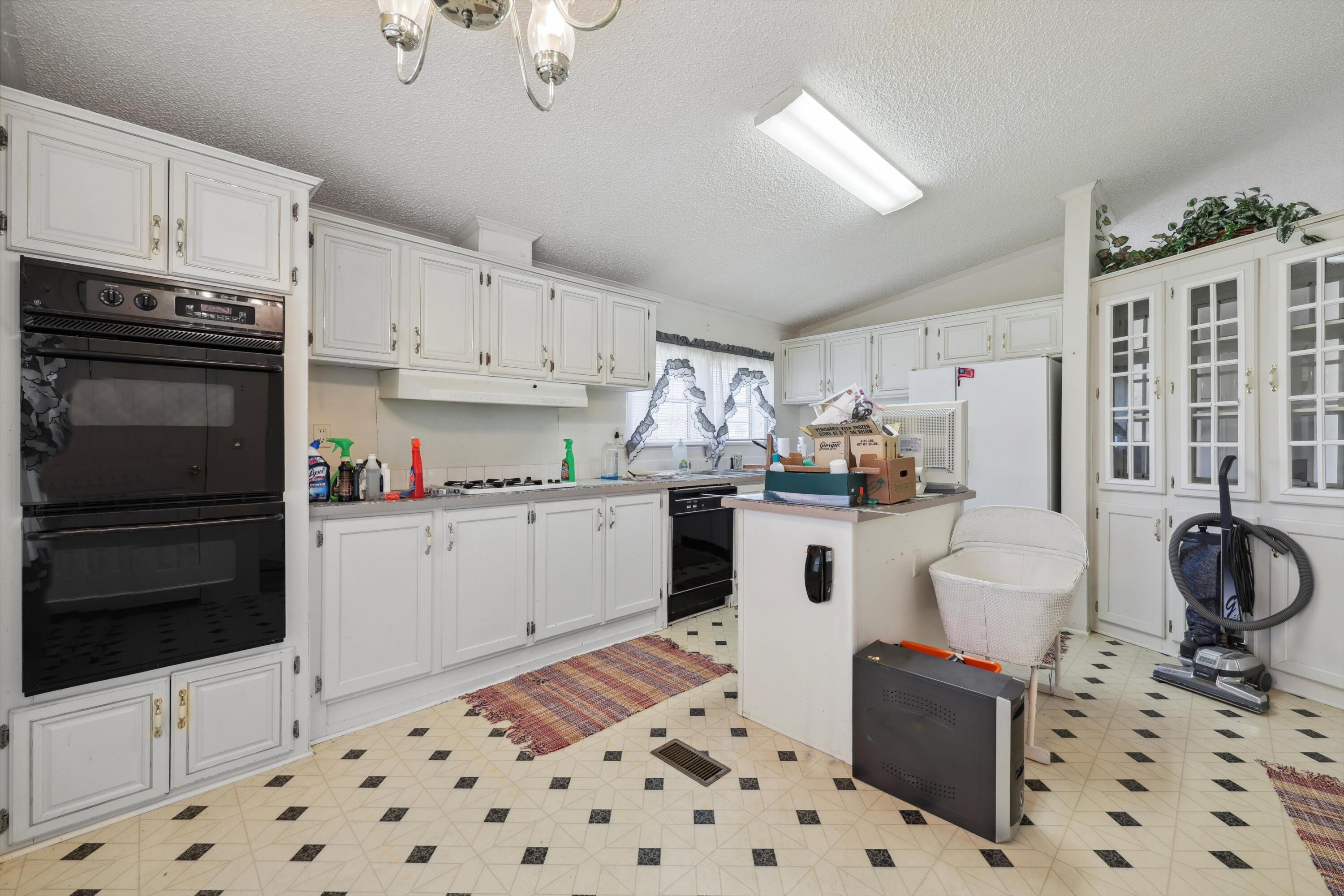 4742 Long Hollow Road
