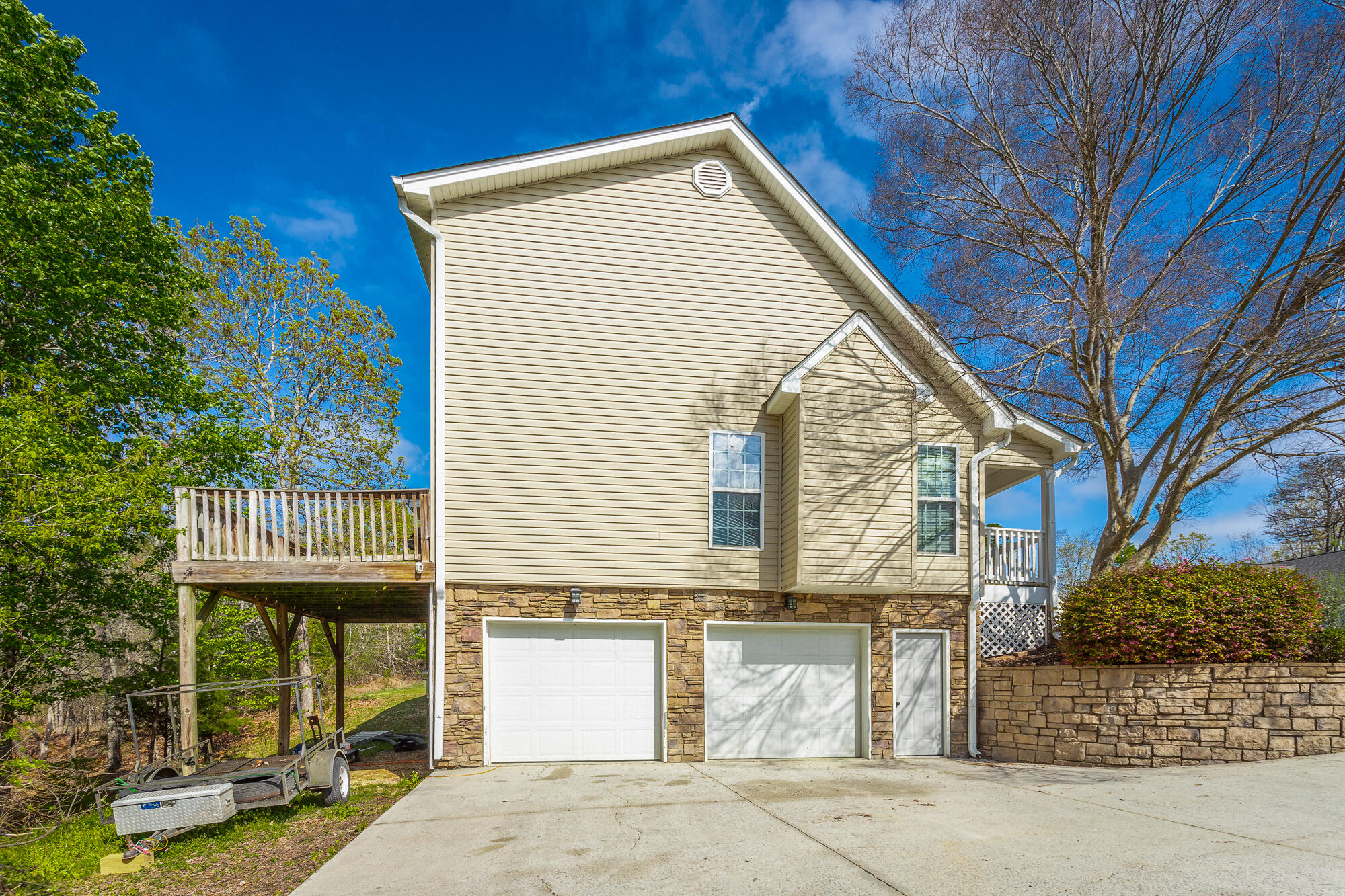 7153 British Road