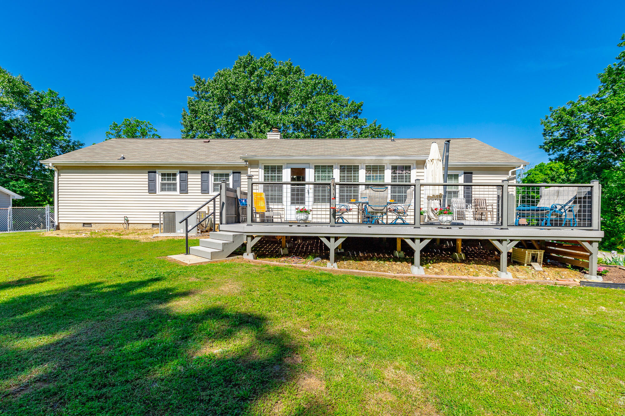 290 Shannon Drive