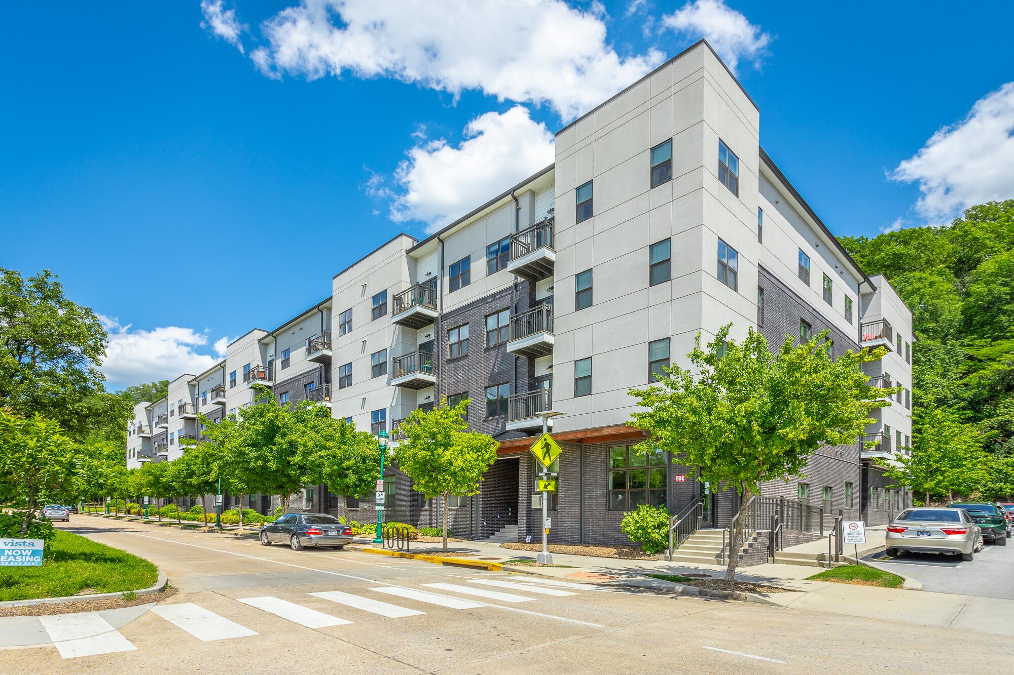 782 Riverfront Parkway, 216