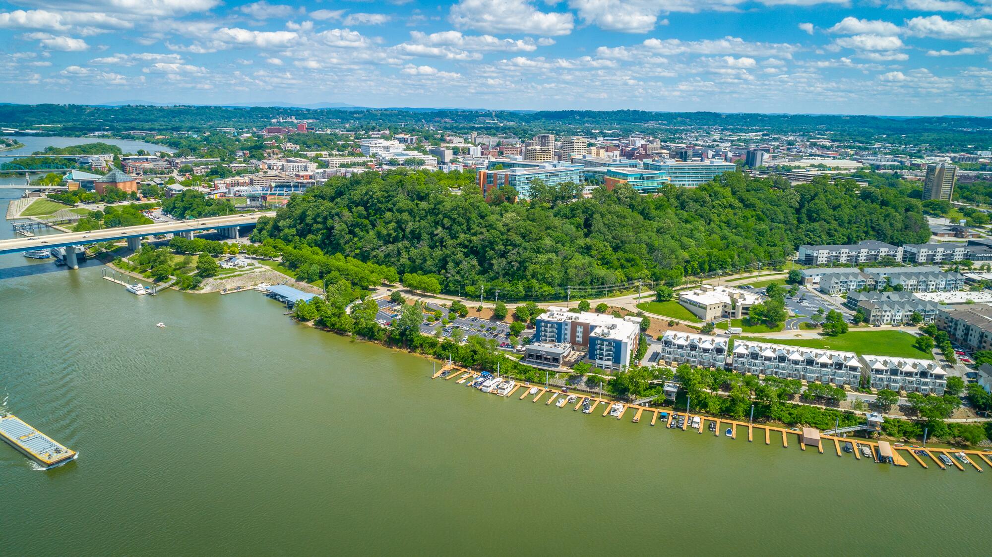 782 Riverfront Parkway, 216