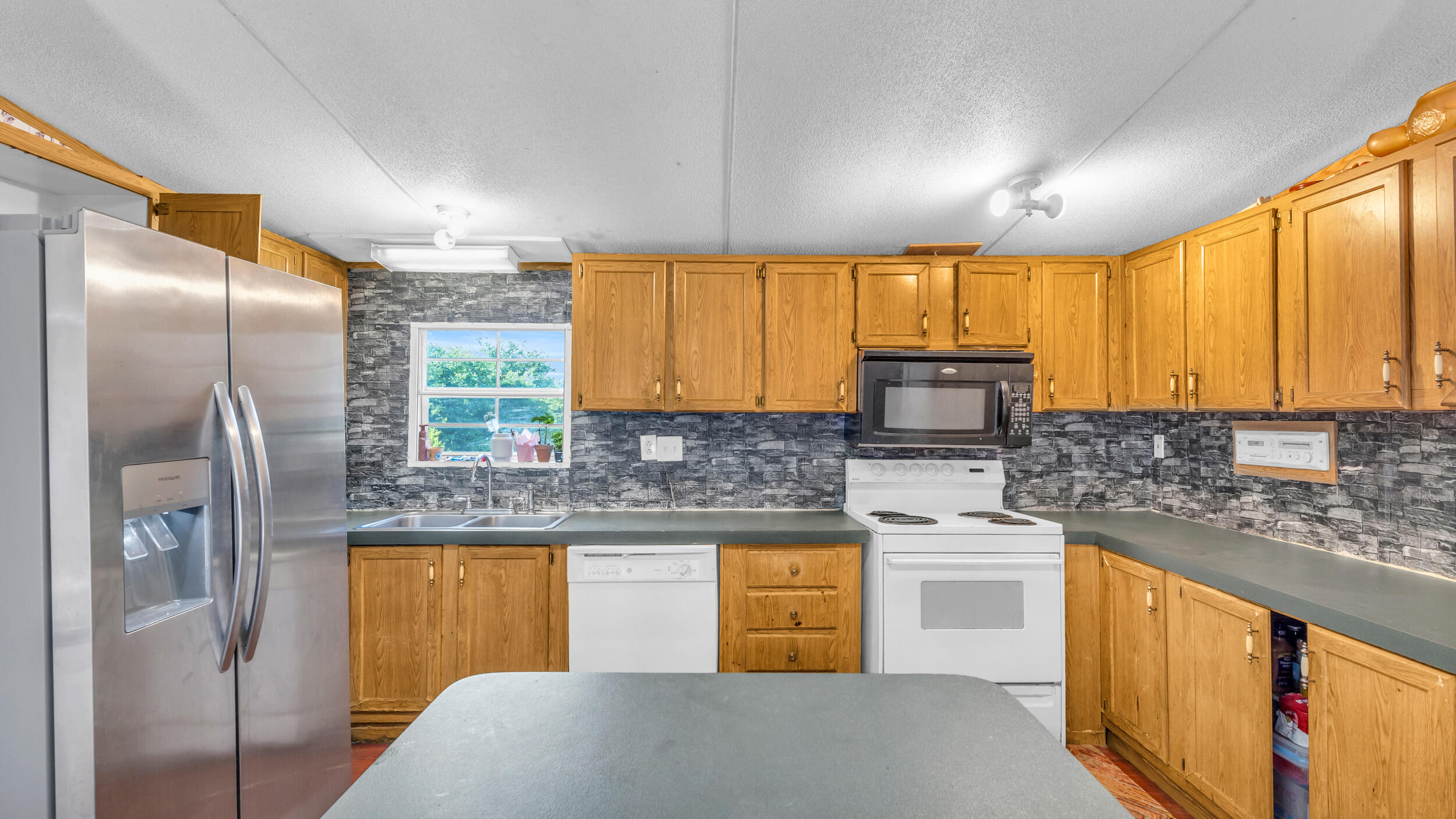 3250 Rolling Meadows Road NW