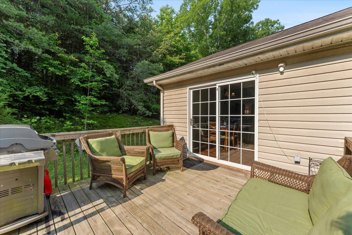 487 Ridge Road, LaFayette