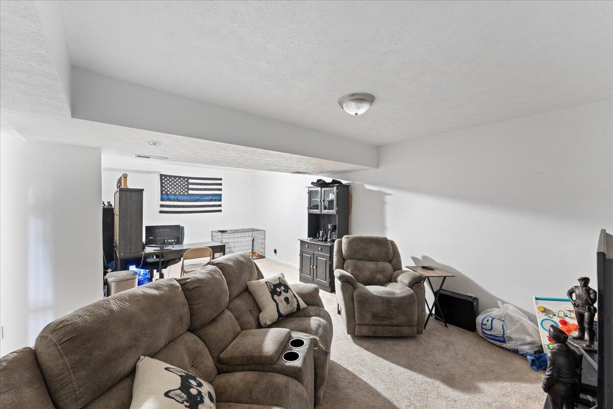 487 Ridge Road, LaFayette