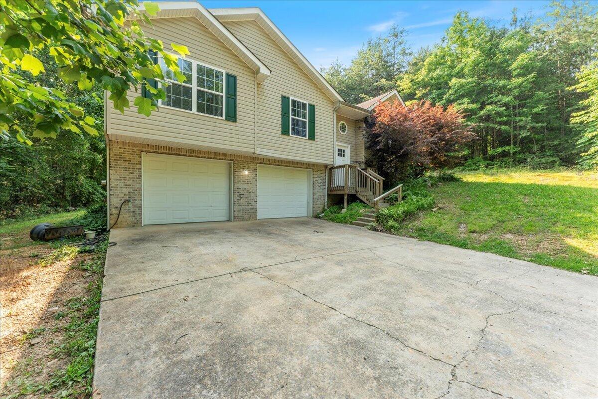 487 Ridge Road, LaFayette