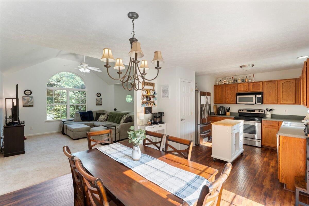 487 Ridge Road, LaFayette