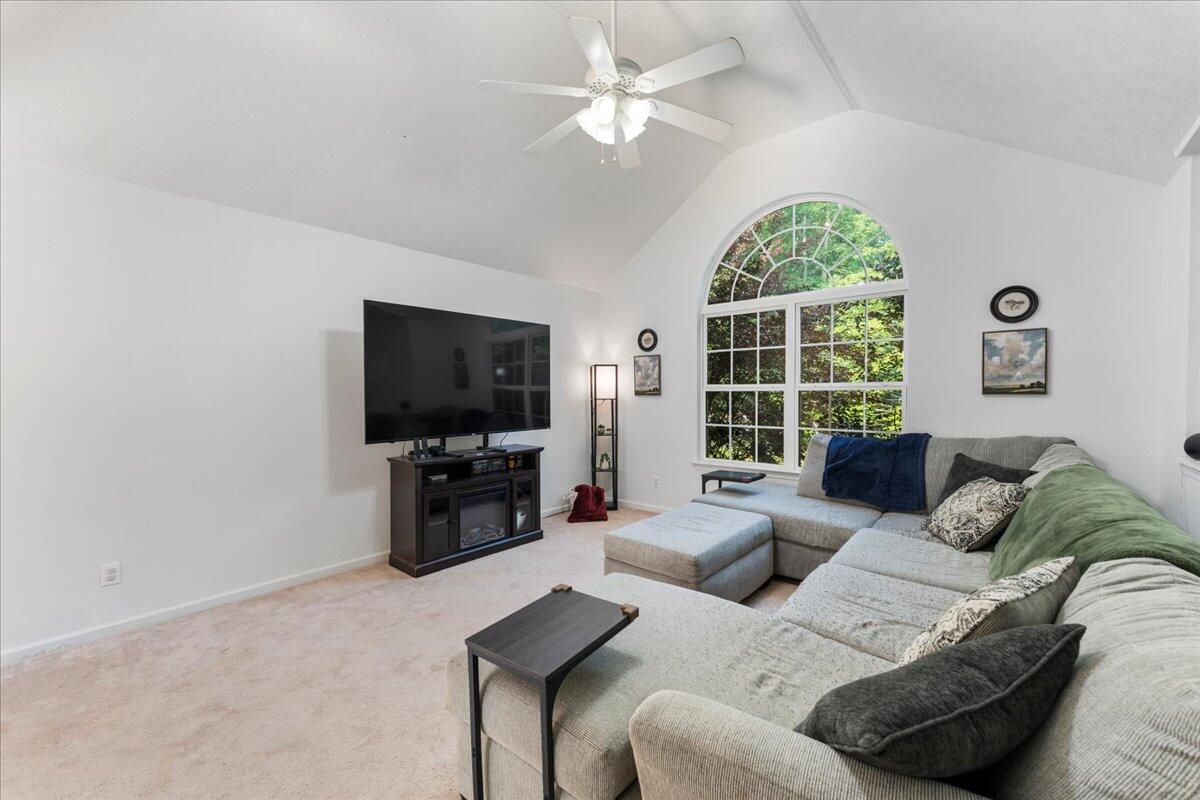 487 Ridge Road, LaFayette