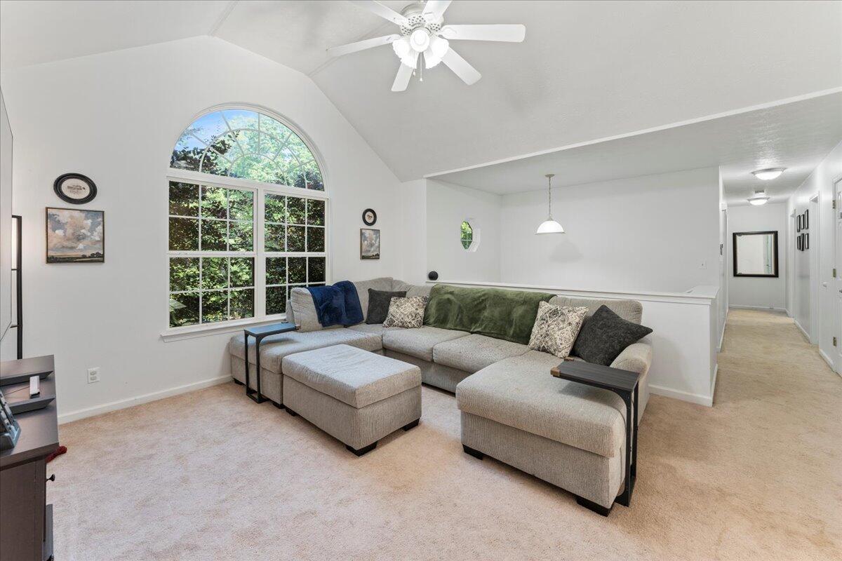 487 Ridge Road, LaFayette