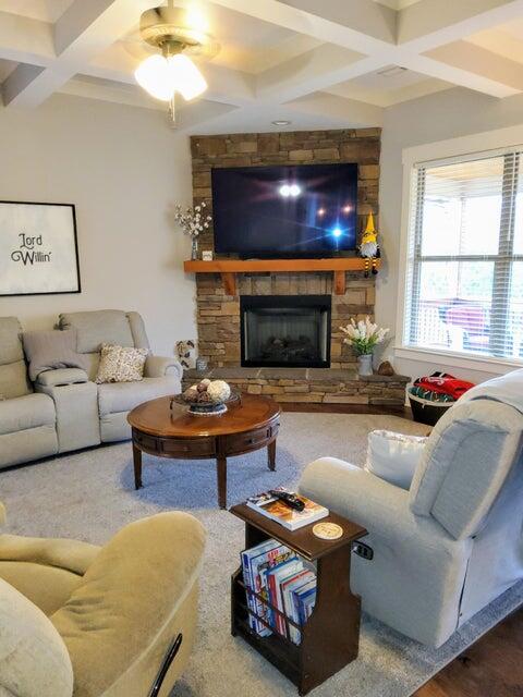 225 Magnolia Place
