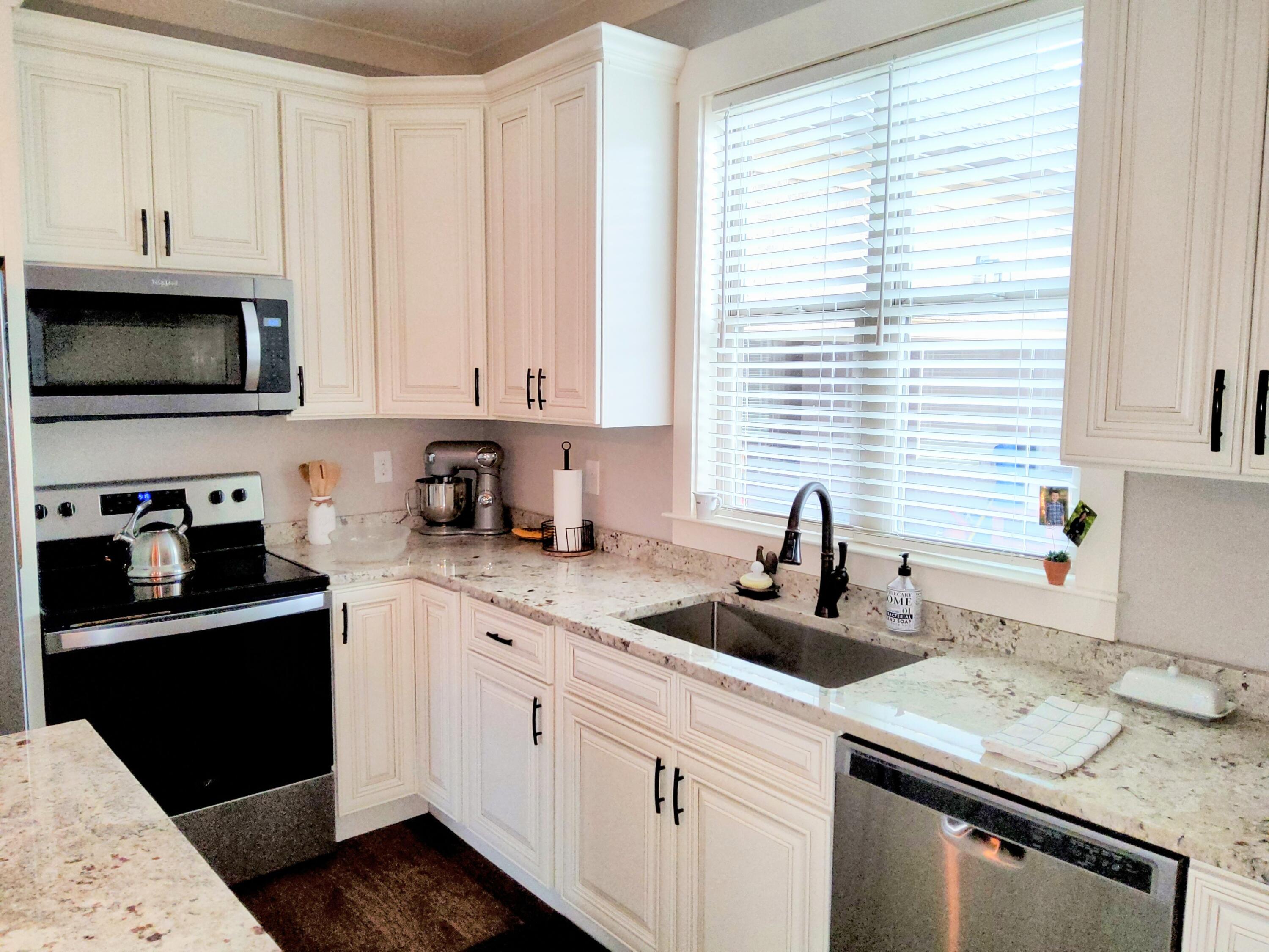 225 Magnolia Place