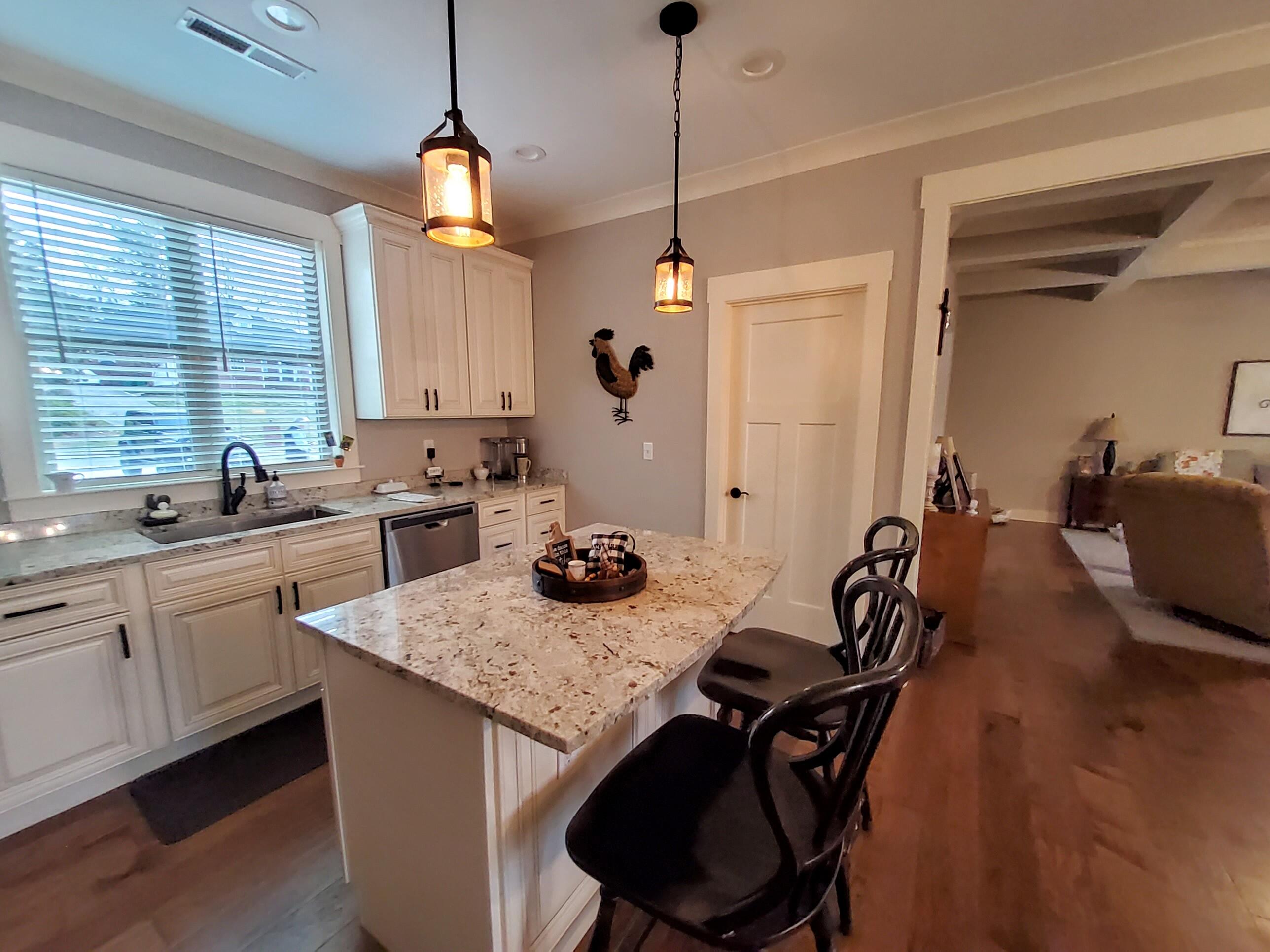 225 Magnolia Place