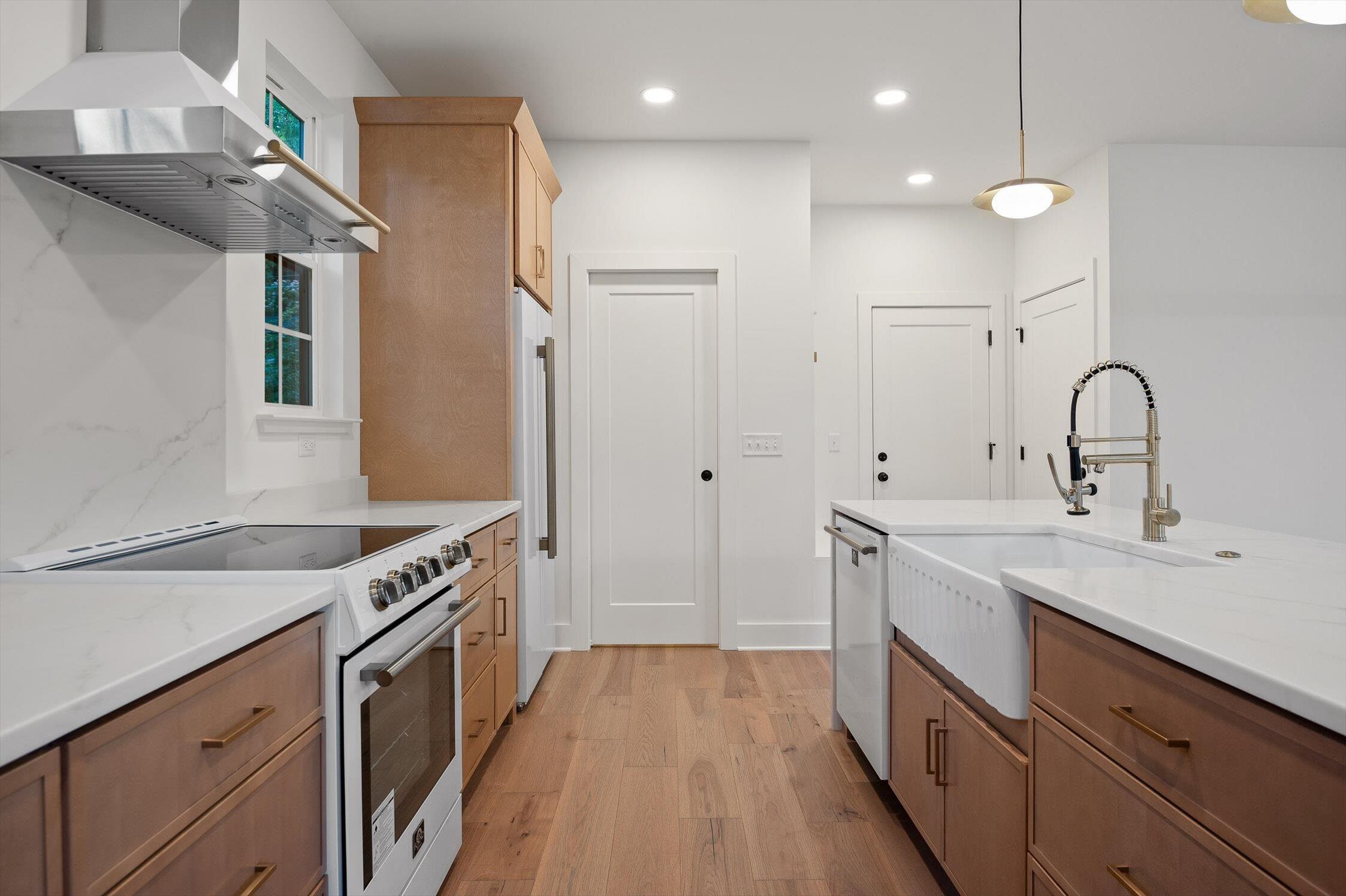 4206 Oakland Terrace N