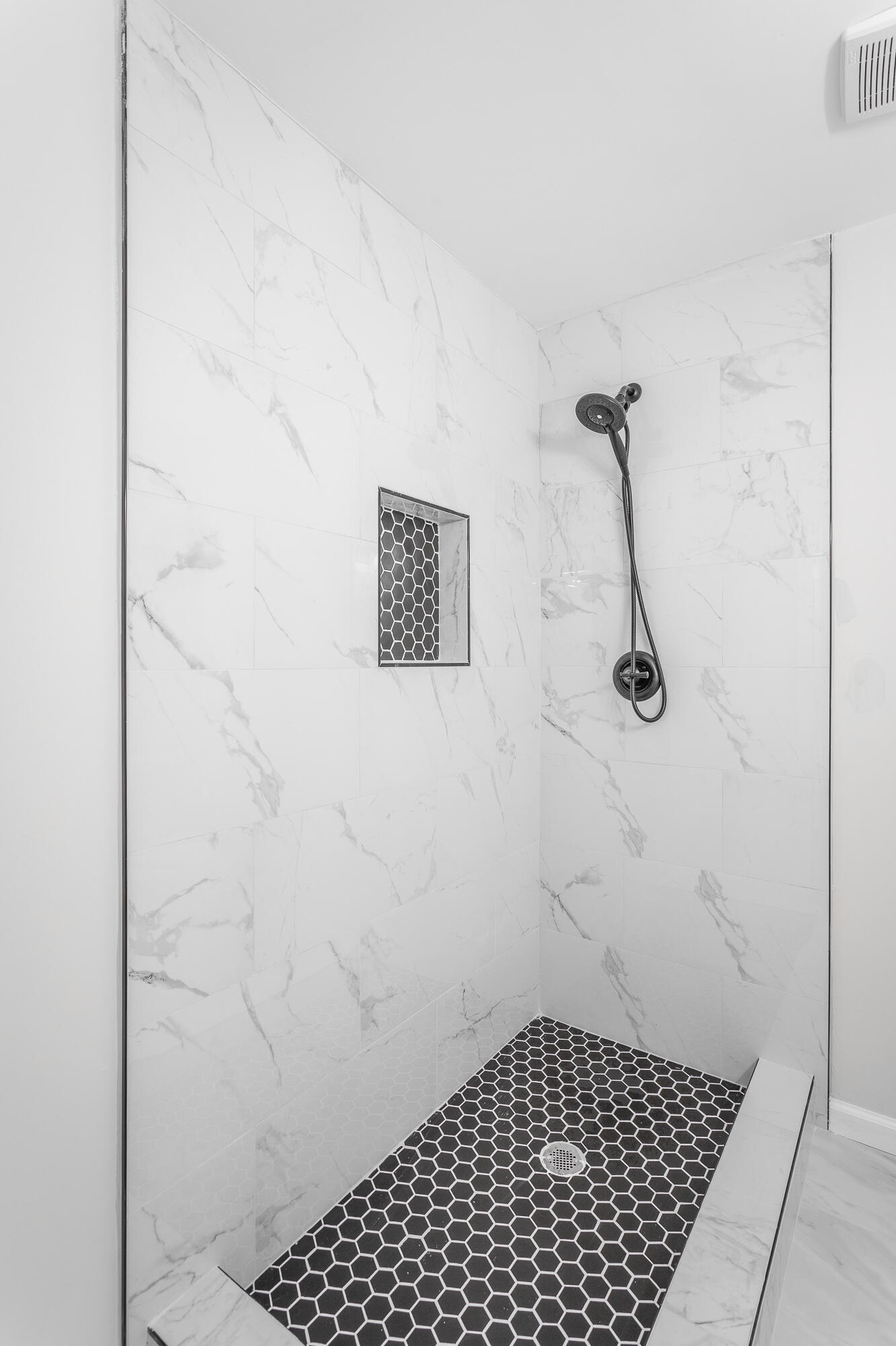 1402 W 53rd Street