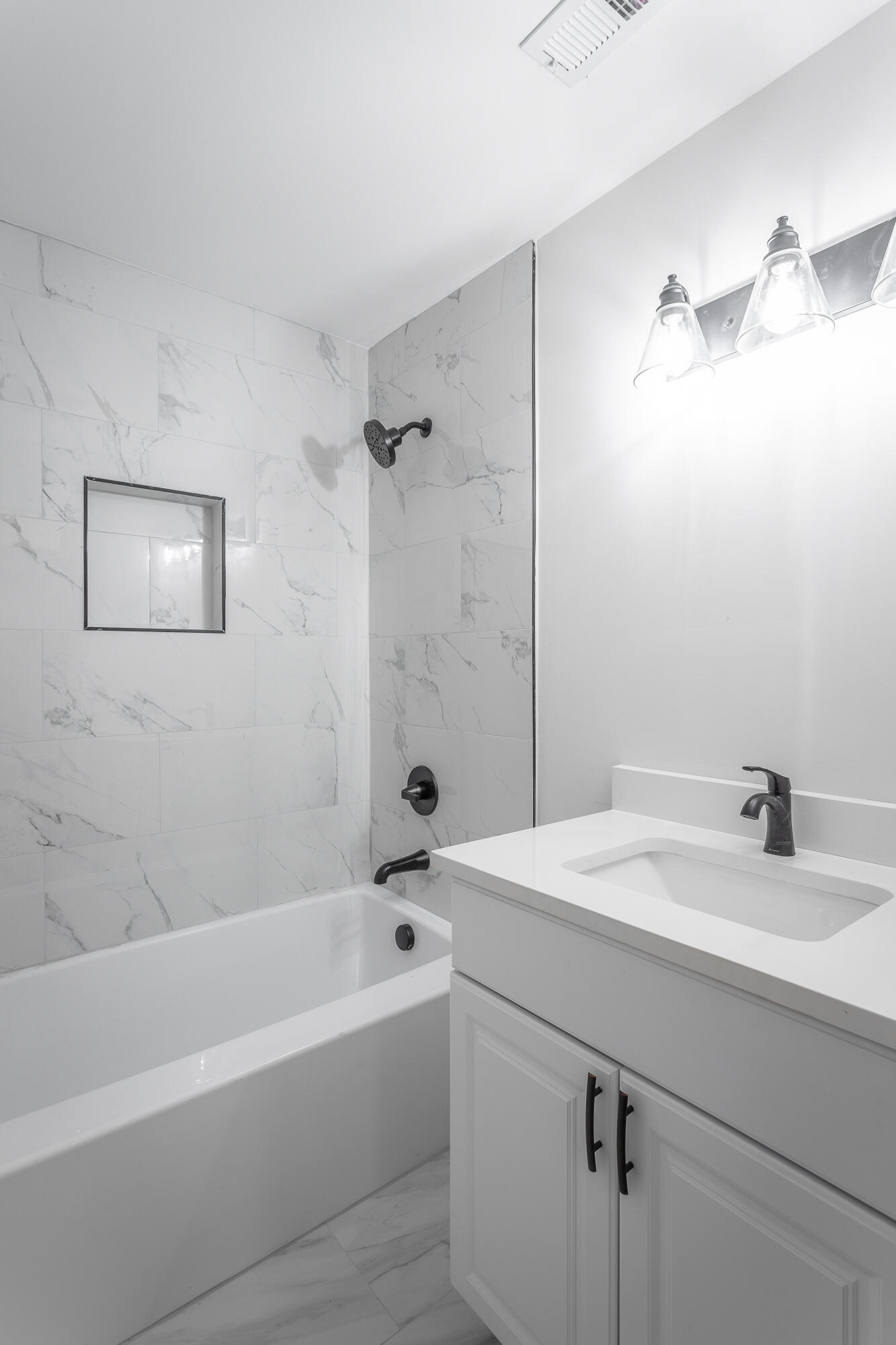 1402 W 53rd Street