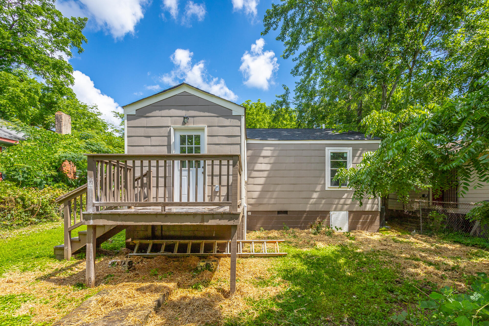 1402 W 53rd Street
