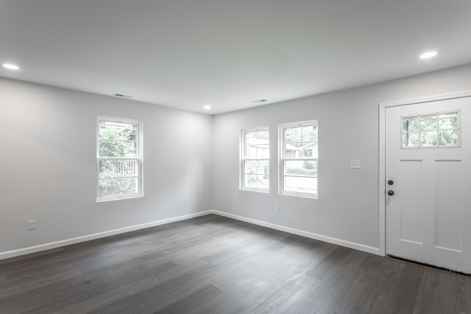 1402 W 53rd Street