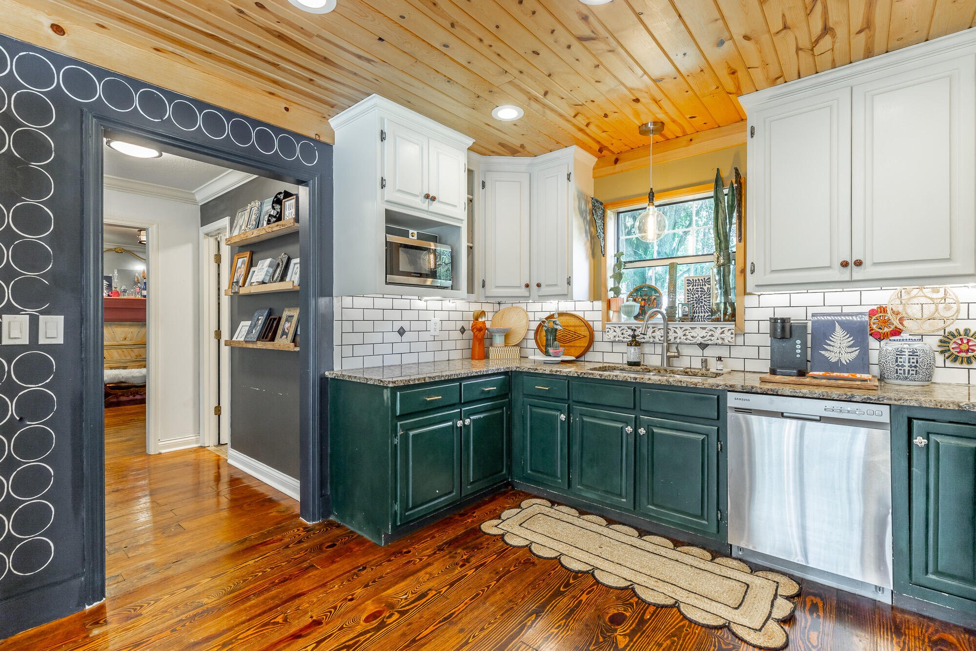 1727 Saunders Road