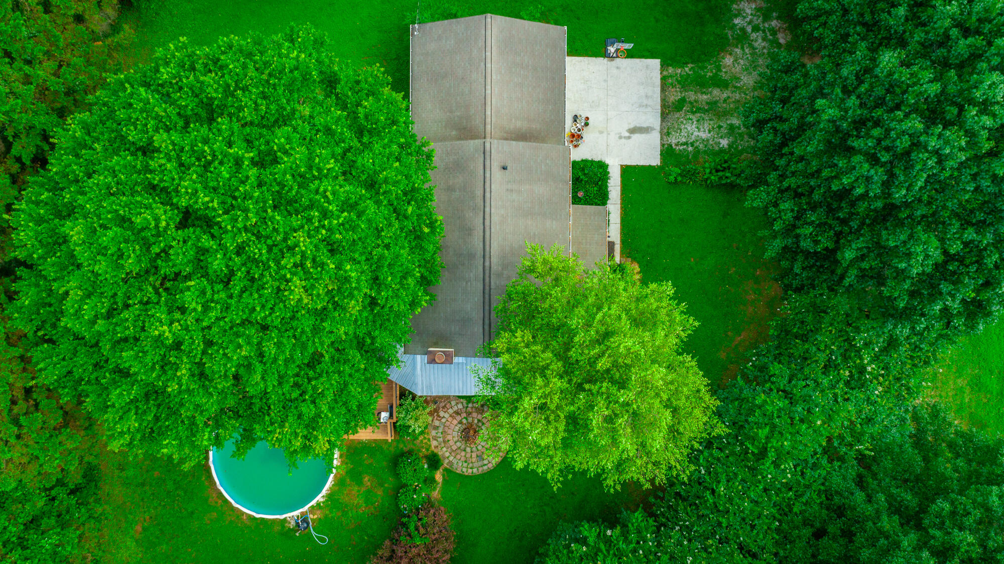1727 Saunders Road