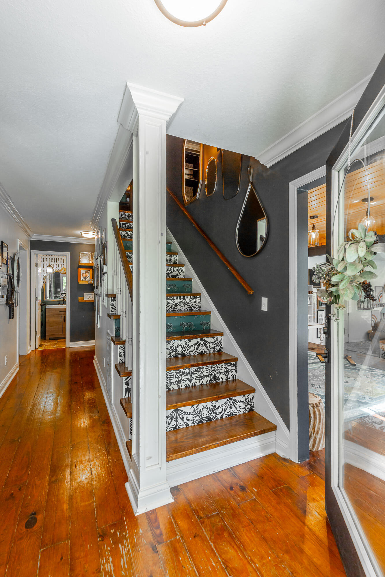 1727 Saunders Road