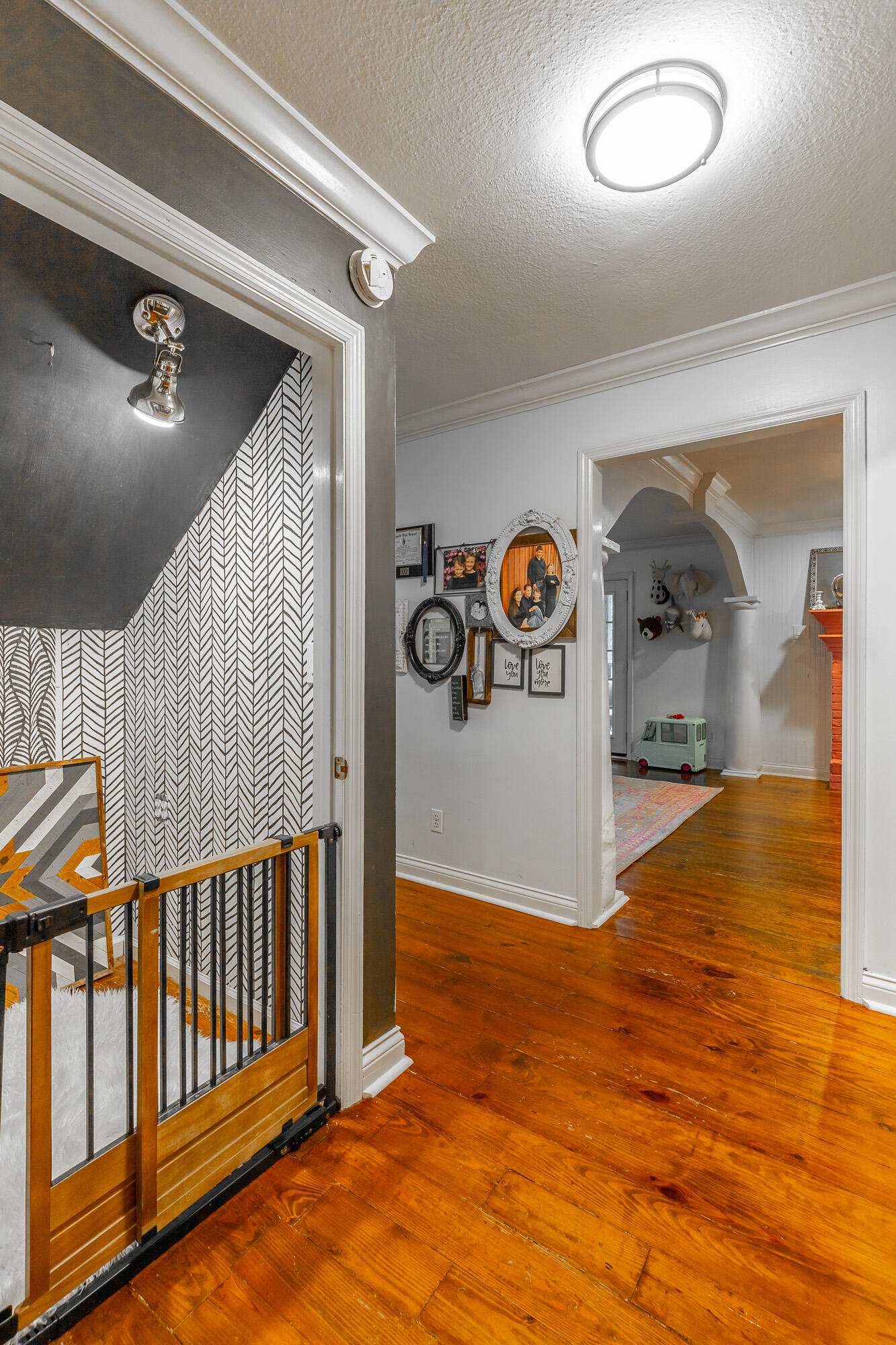 1727 Saunders Road