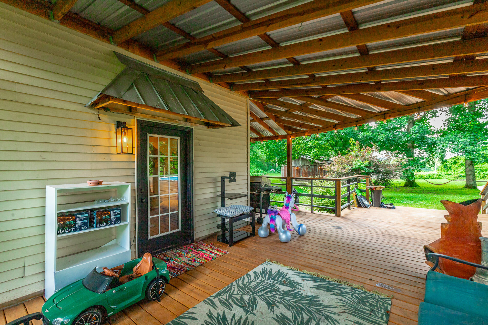 1727 Saunders Road