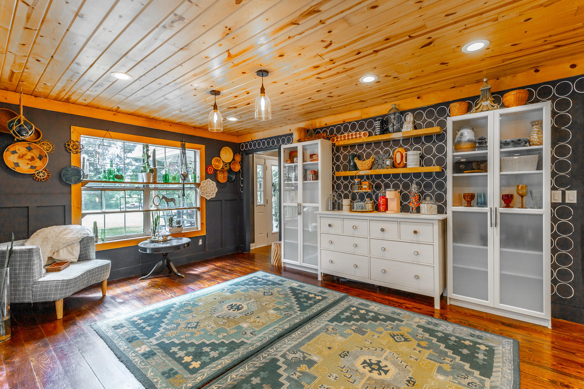 1727 Saunders Road