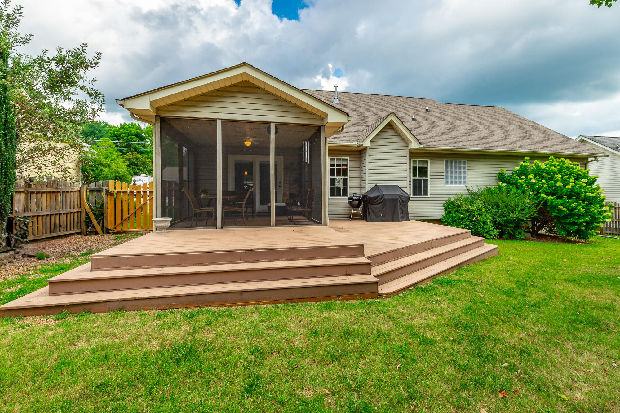212 Cox Lane